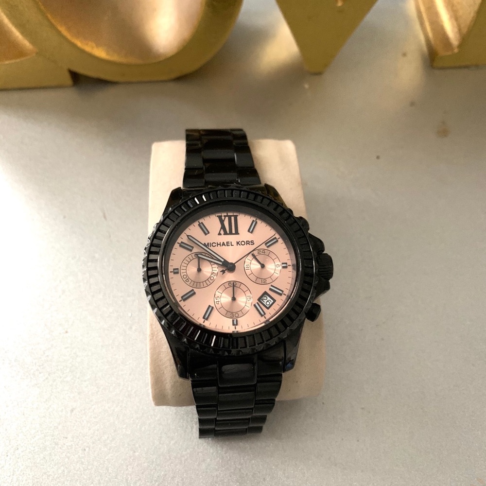 MICHAEL KORS